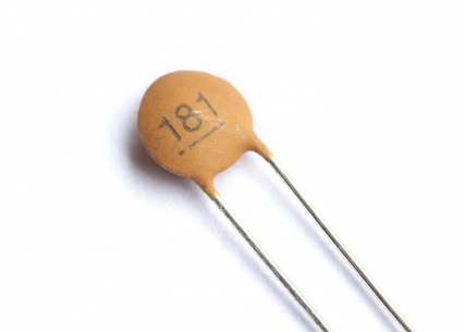 Ceramic Disc Capacitor • 180 pF